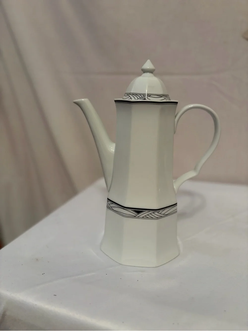 Studio Nova Elegant White Porcelain Coffee/Tea Pot with Black Trim
